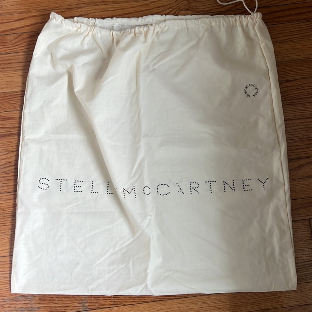 Stella McCartney Large Silver Metallic Falabella bag. - Picture 8 of 9